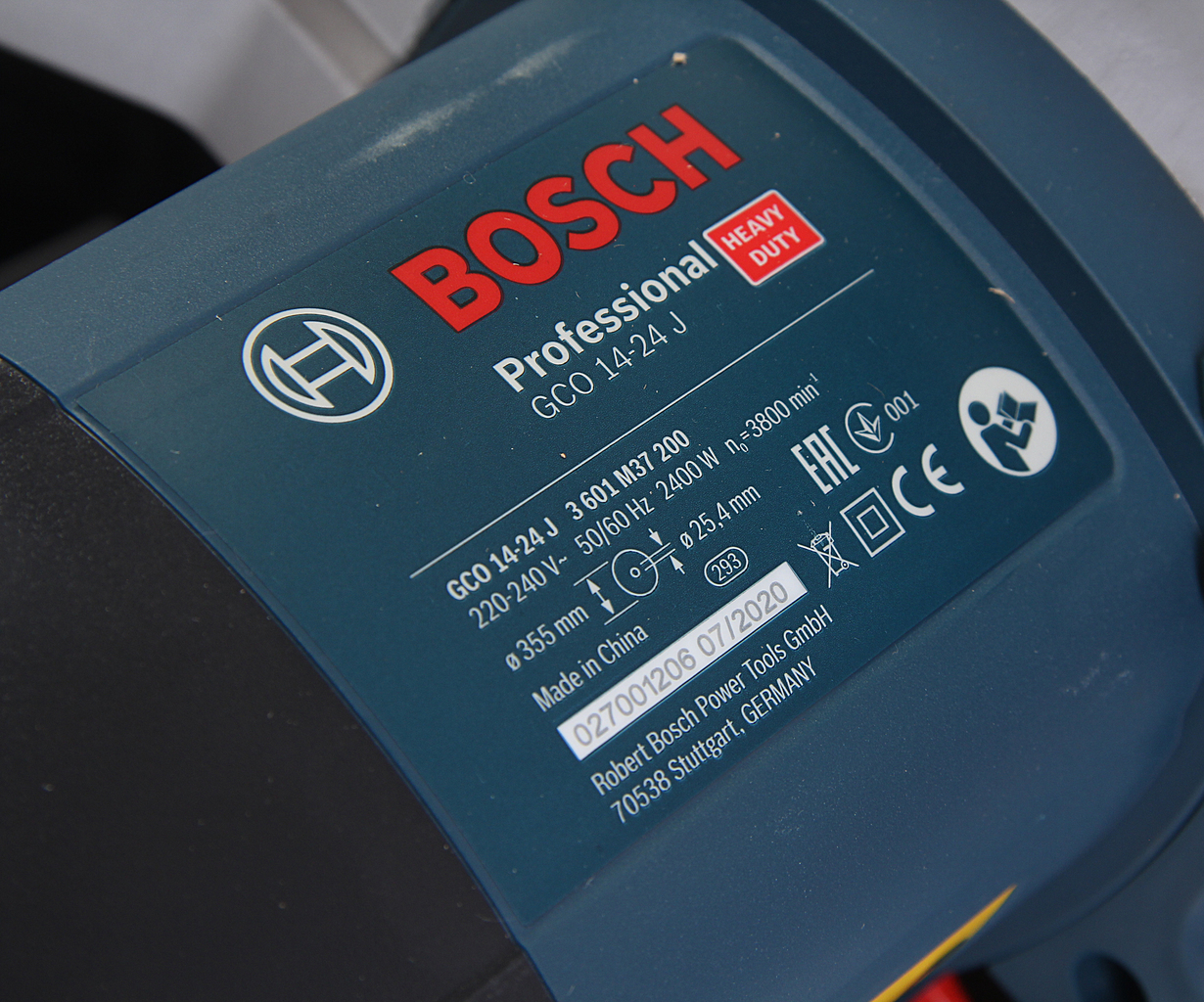Пила отрезная монтажная 2400Вт Professional BOSCH